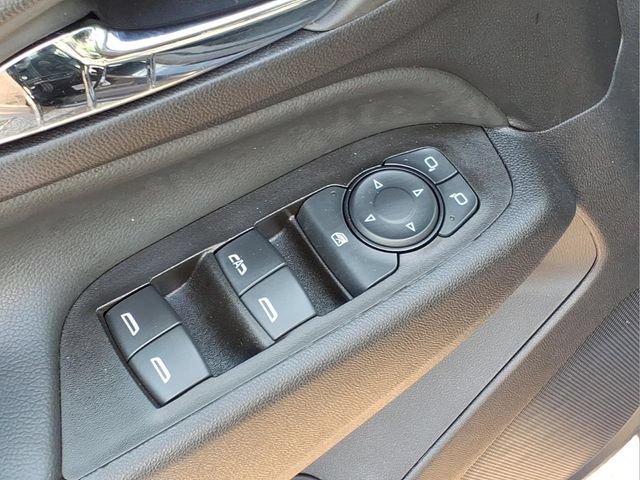 Used 2024 Chevrolet Equinox LT w/ LPO, Floor Liner Package FWD image 16