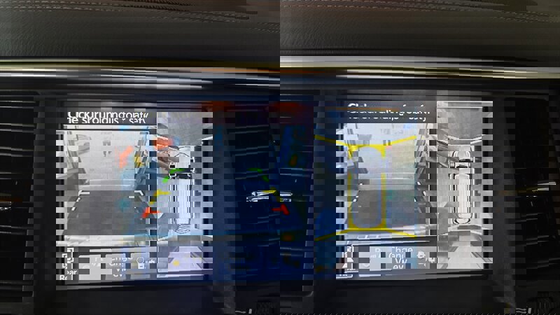 Used 2018 INFINITI QX80 4WD w/ Driver Assistance Package image 17