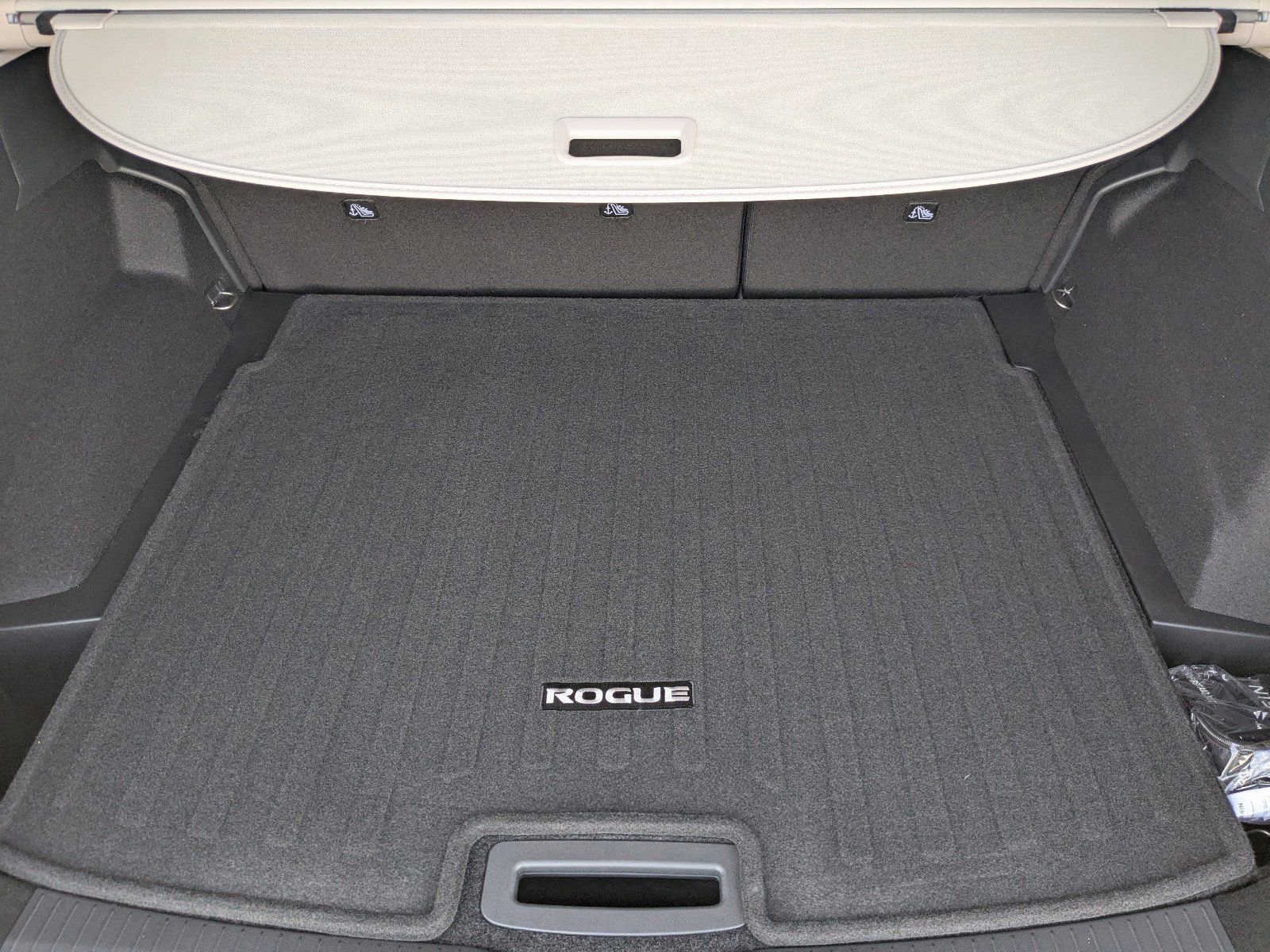 New 2026 Nissan Rogue S image 5