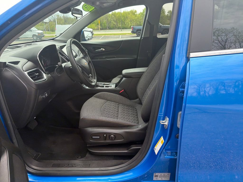 Used 2024 Chevrolet Equinox LT AWD/4WD image 10