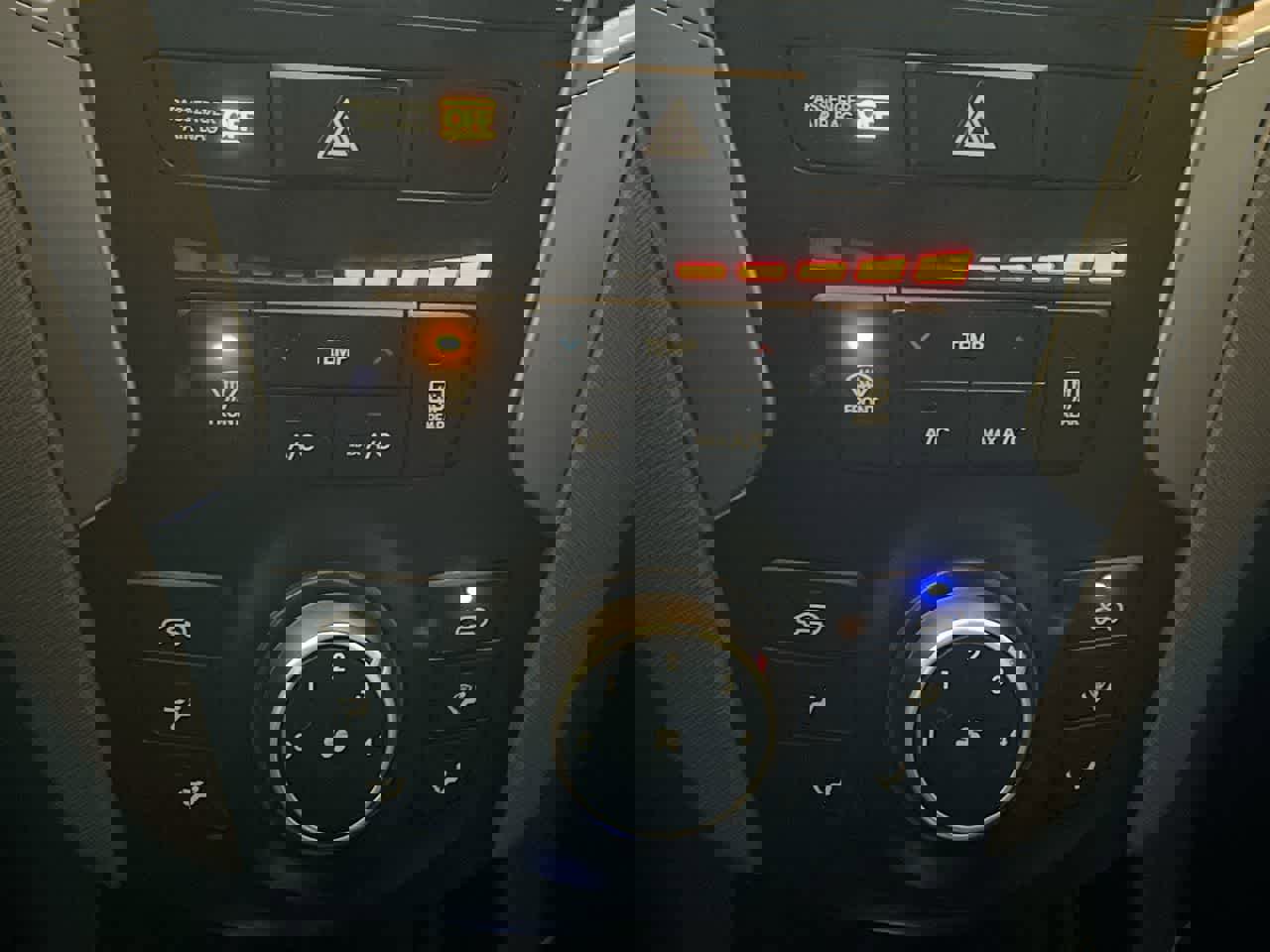 Used 2014 Hyundai Santa Fe Sport w/ Popular Equipment Package 02 image 18