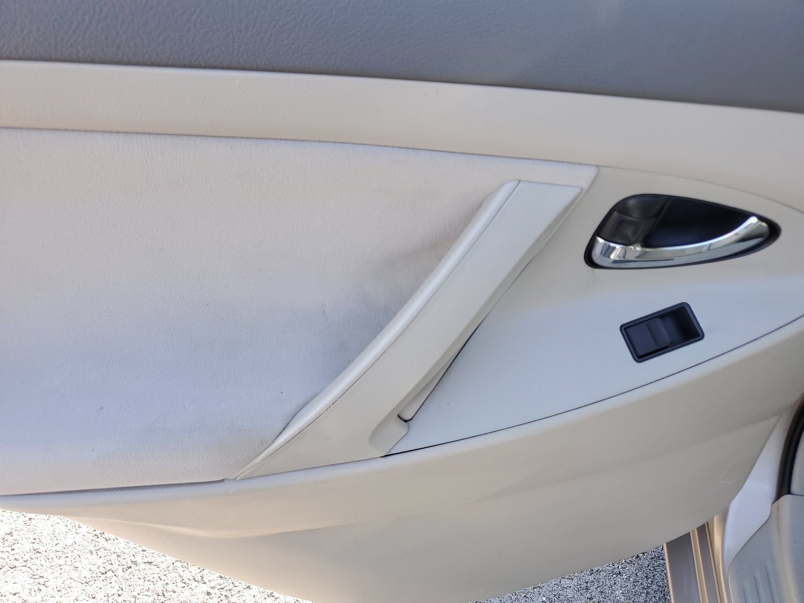 Used 2009 Toyota Camry LE FWD image 16