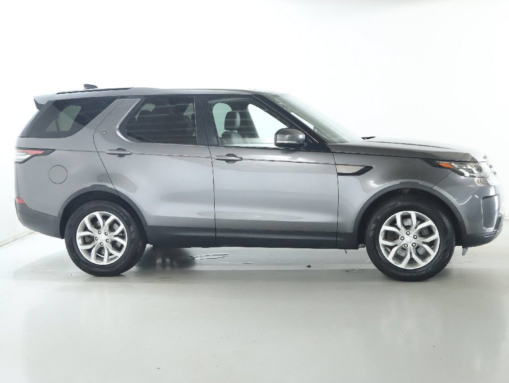 Used 2017 Land Rover Discovery SE AWD/4WD image 10