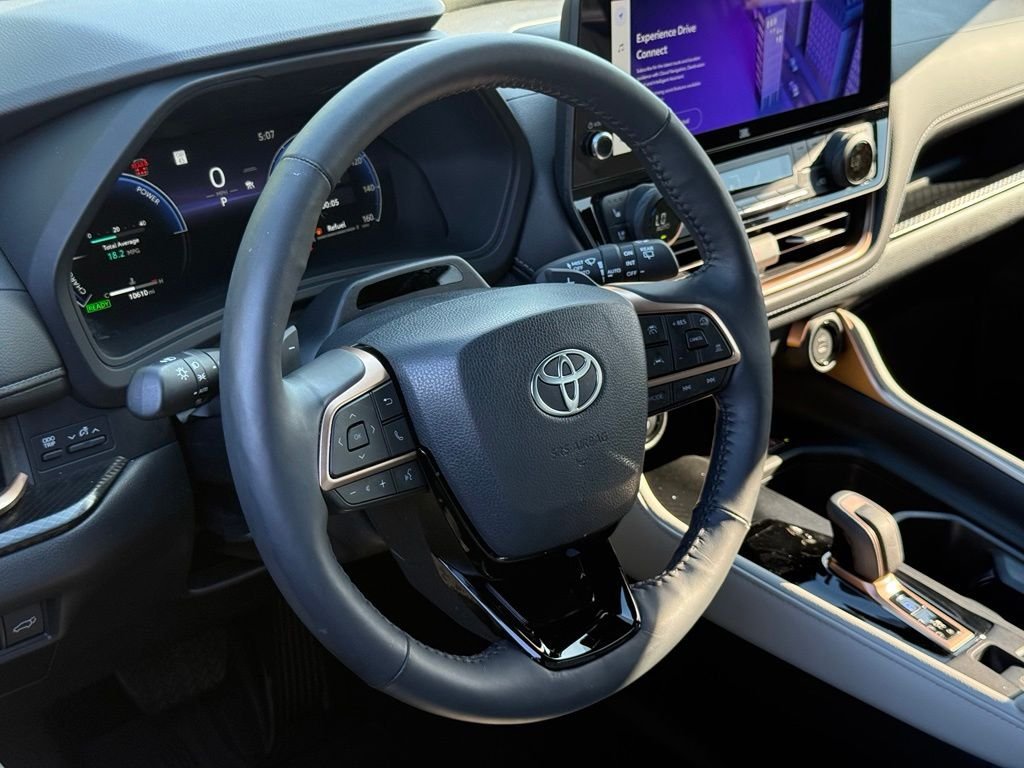 Used 2026 Toyota Grand Highlander AWD Hybrid image 18