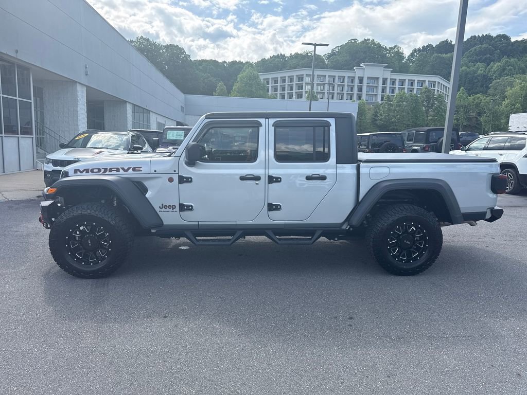 Used 2023 Jeep Gladiator Mojave w/ LED Lighting Group AWD/4WD image 8