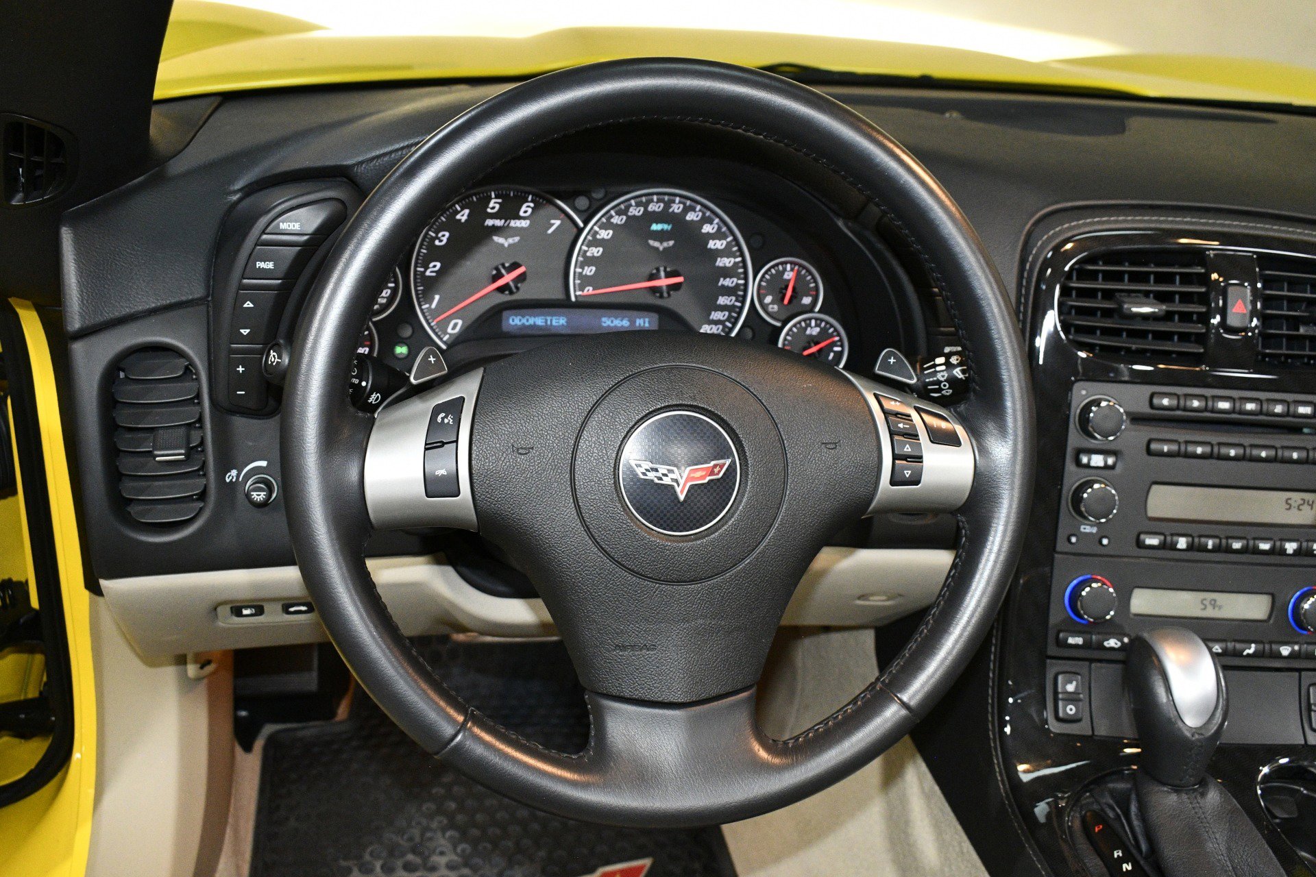 Used 2011 Chevrolet Corvette Grand Sport w/ Preferred Equipment Group image 23