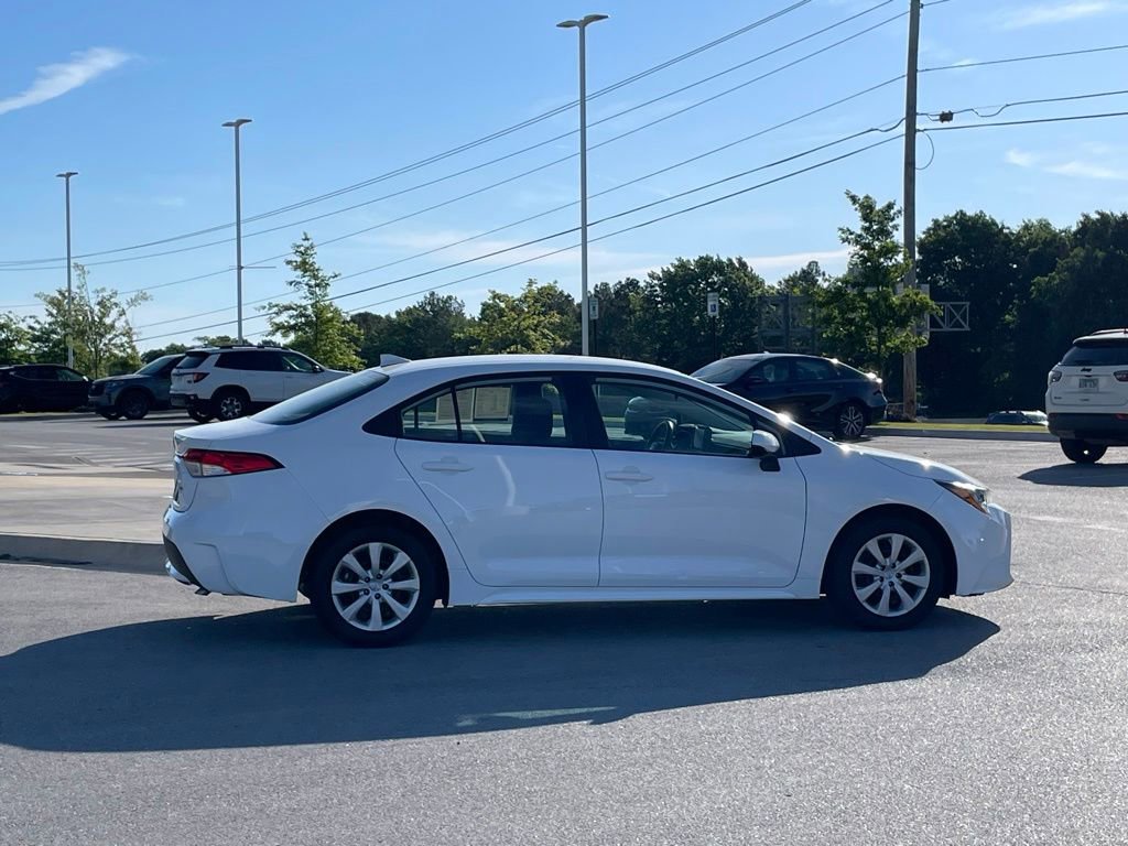 Used 2022 Toyota Corolla LE FWD image 8