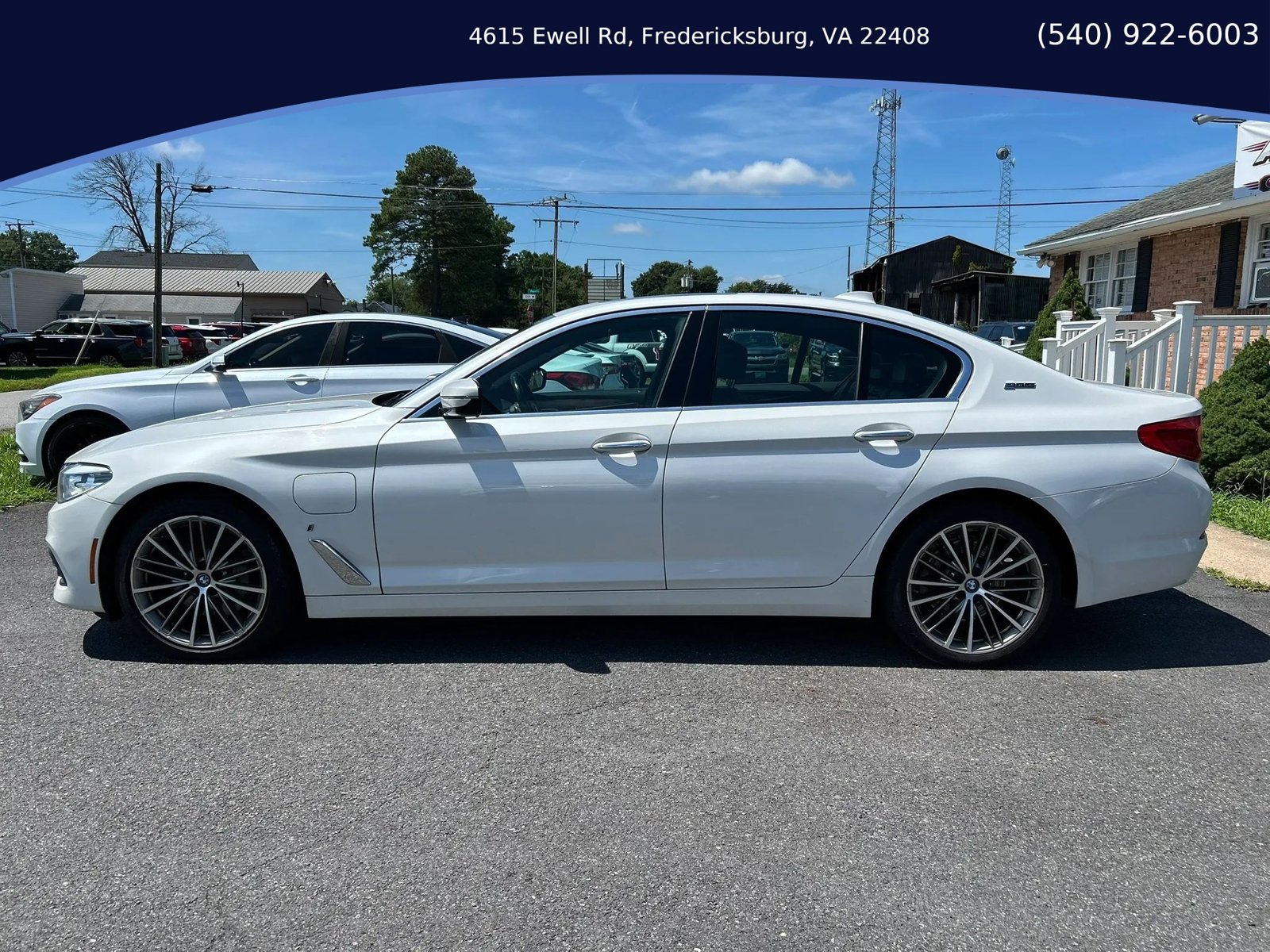 Used 2018 BMW 530e xDrive w/ Premium Package 2 AWD/4WD image 2