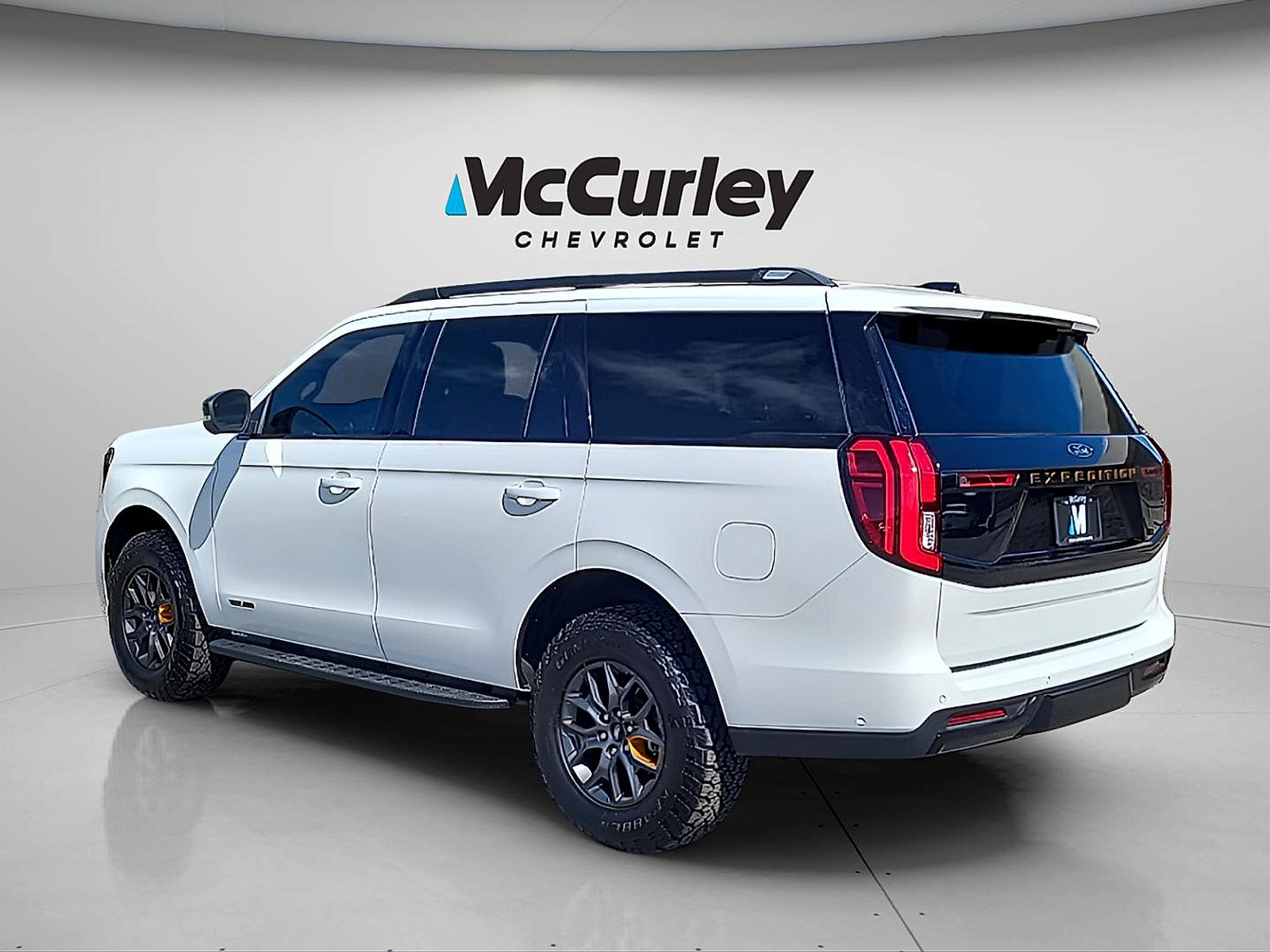 Used 2025 Ford Expedition Tremor AWD/4WD image 5