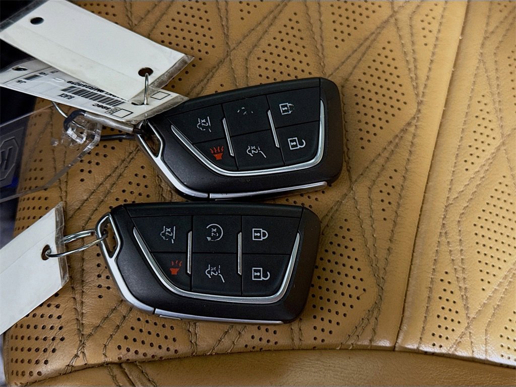 Used 2021 Cadillac Escalade ESV Sport w/ Driver Assist Tech Package image 39