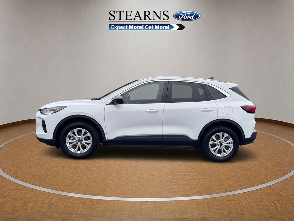 Used 2024 Ford Escape Active w/ Tech Pack #1 AWD/4WD image 3