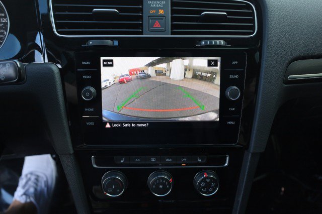 Used 2018 Volkswagen GTI SE w/ SE Leather Package FWD image 31