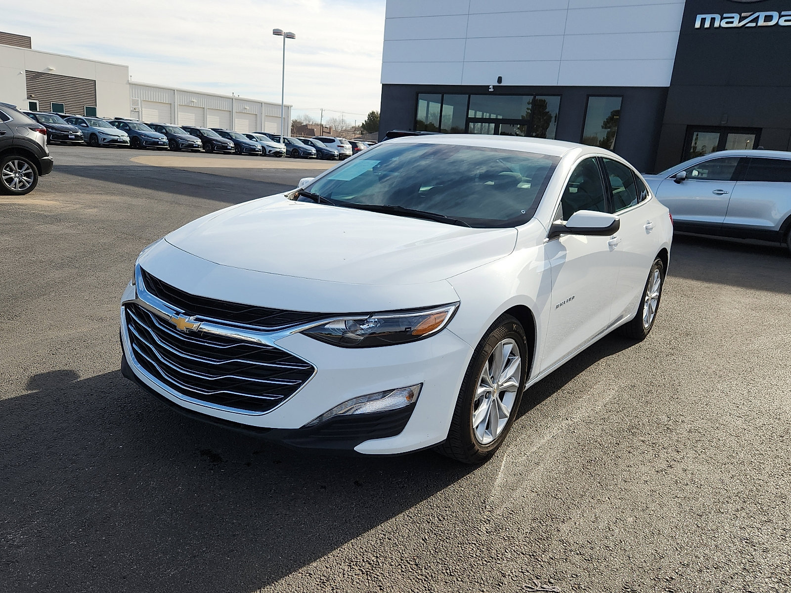 Used 2024 Chevrolet Malibu LT image 3