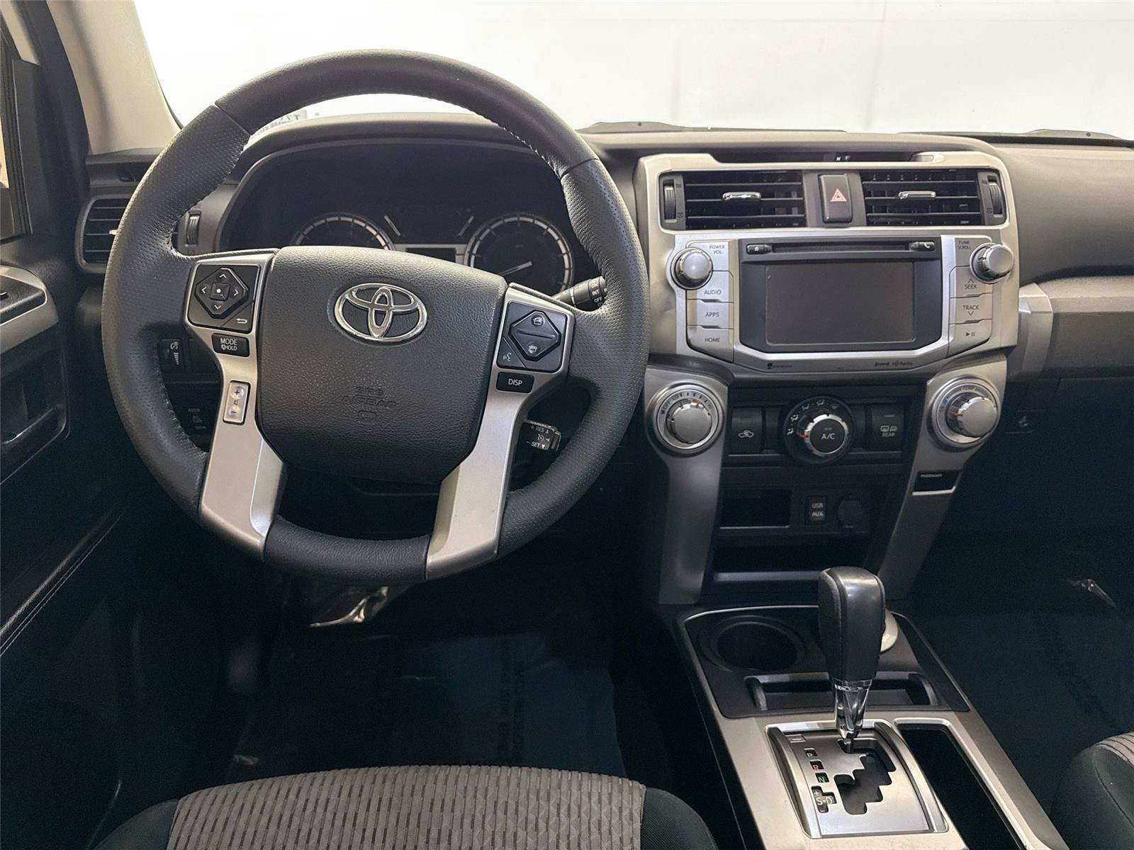 Used 2019 Toyota 4Runner SR5 AWD/4WD image 25