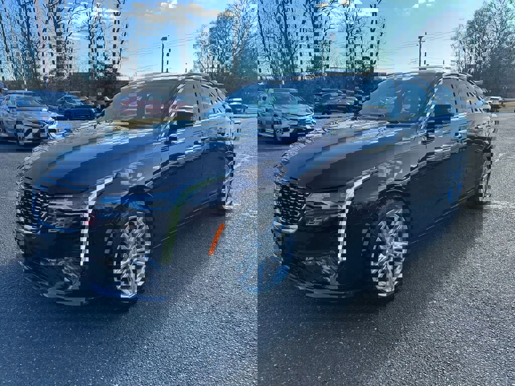 Used 2020 Cadillac CT4 Luxury w/ Bose Premium Audio Package image 3