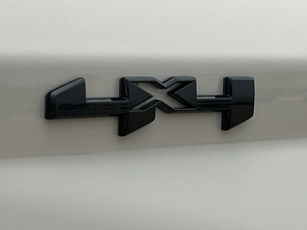 New 2026 GMC Canyon Elevation w/ Convenience Package AWD/4WD image 12