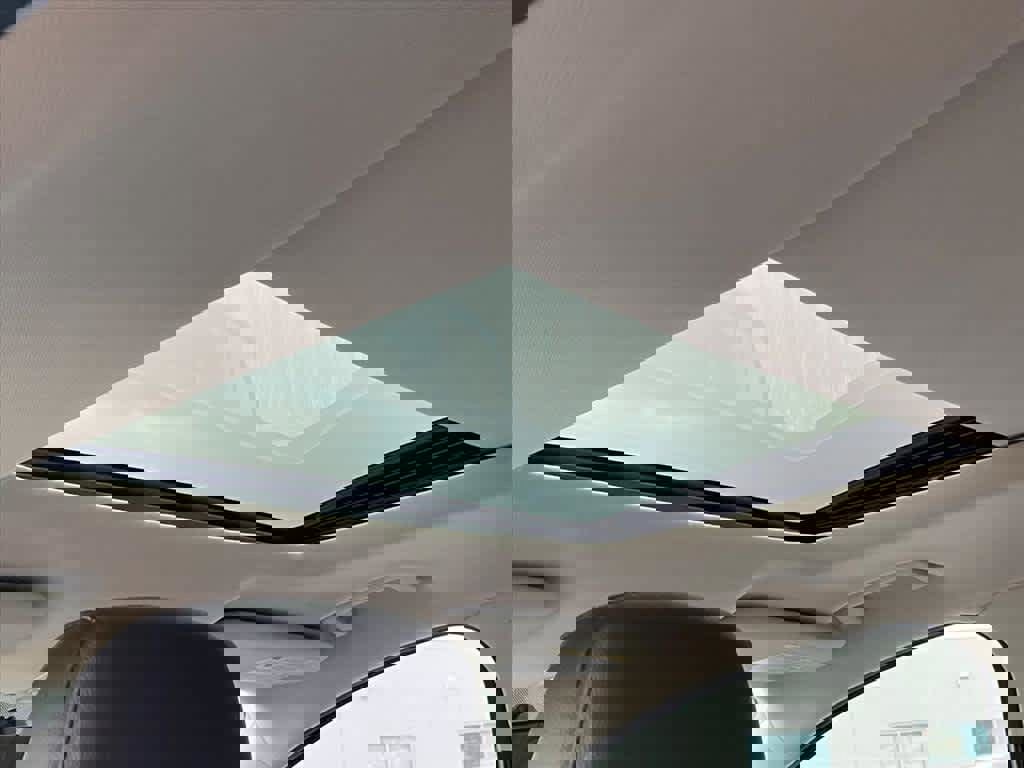 Used 2019 Ford Escape SEL image 22