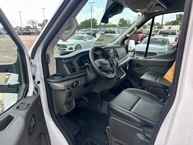 New 2025 Ford Transit 250 148 Medium Roof RWD image 12