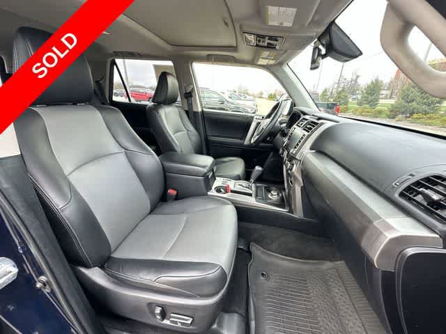 Used 2021 Toyota 4Runner SR5 Premium w/ Moonroof Package AWD/4WD image 24