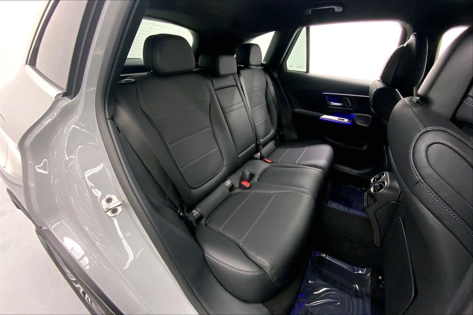 Used 2026 Mercedes-Benz GLC 300 image 13