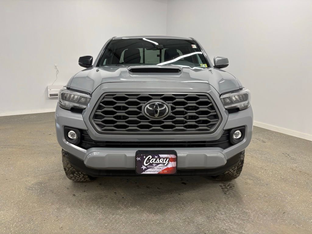 Used 2021 Toyota Tacoma TRD Sport image 3