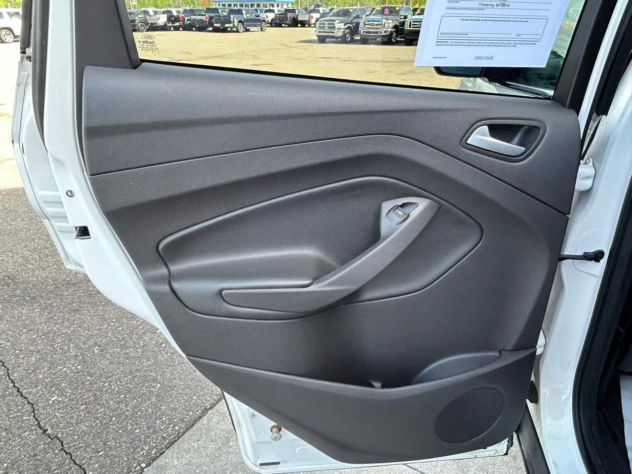 Used 2015 Ford Escape SE FWD image 13