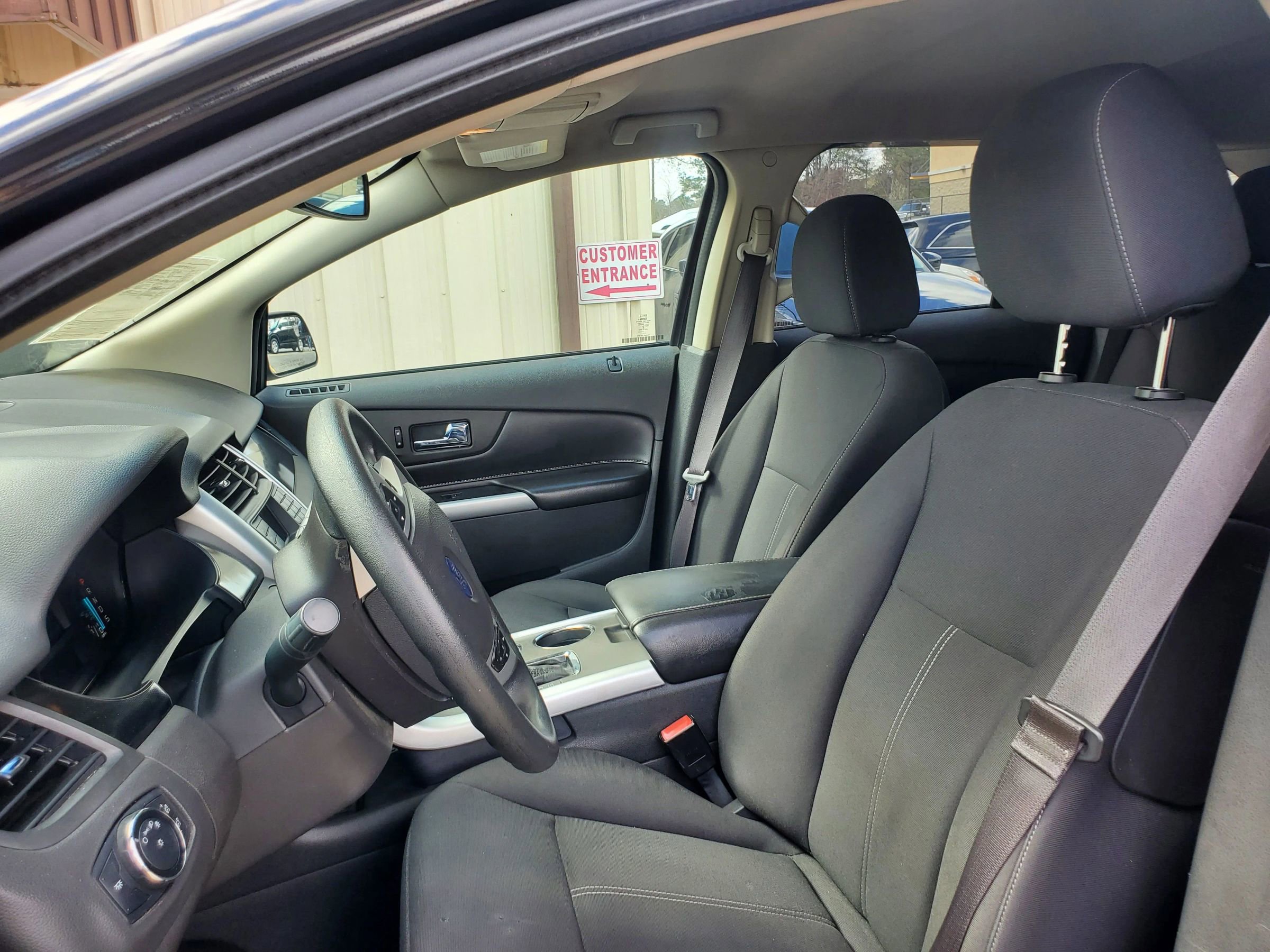 Used 2013 Ford Edge SE FWD image 25
