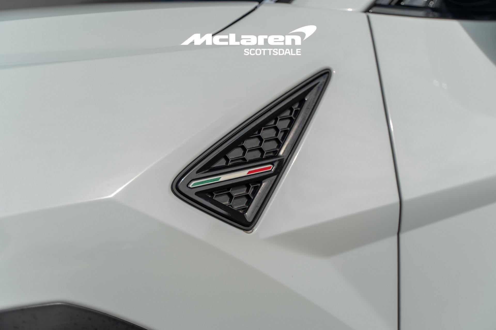 Used 2022 Lamborghini Urus AWD/4WD image 27