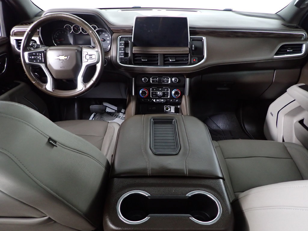 Used 2021 Chevrolet Suburban LT AWD/4WD image 35