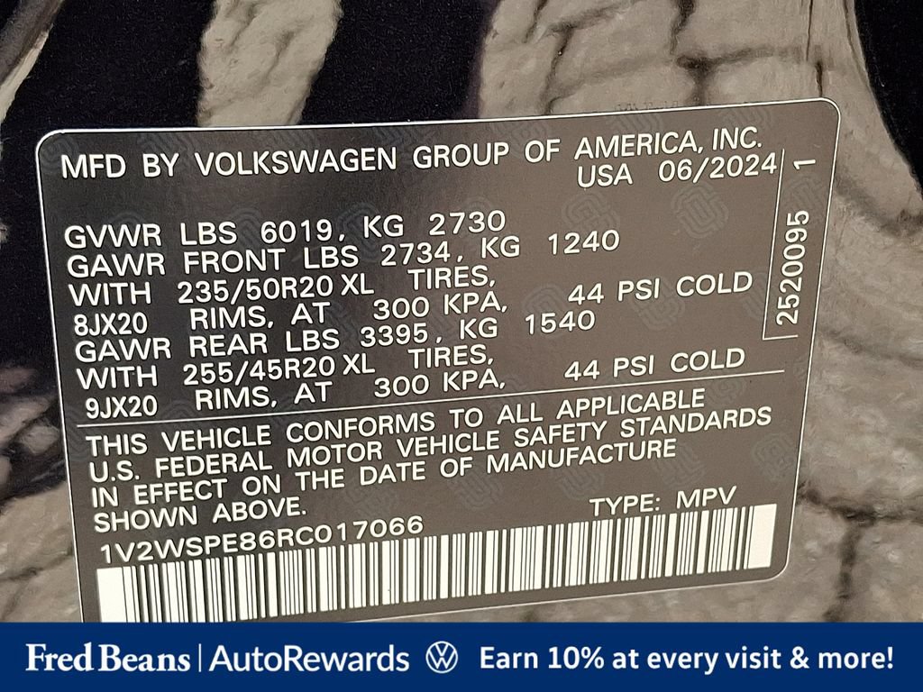Certified 2024 Volkswagen ID.4 Pro S AWD/4WD image 34