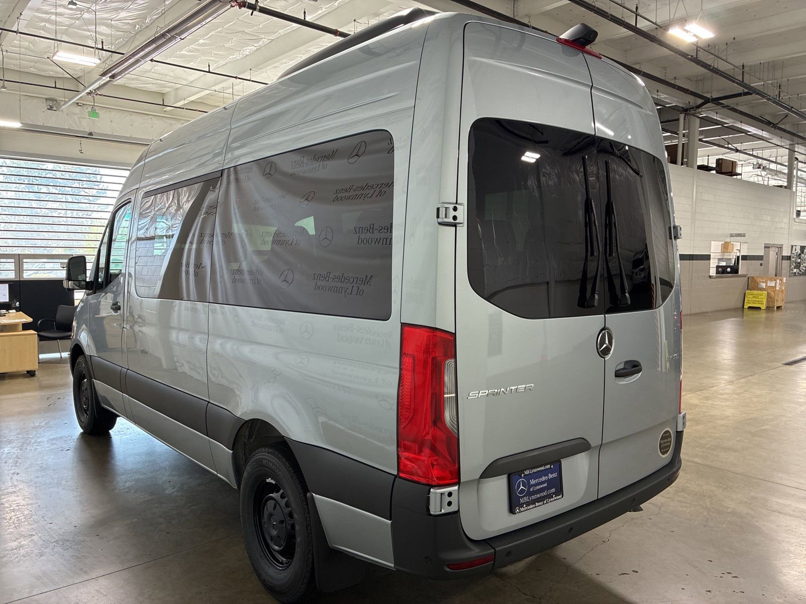 New 2025 Mercedes-Benz Sprinter 2500 image 8