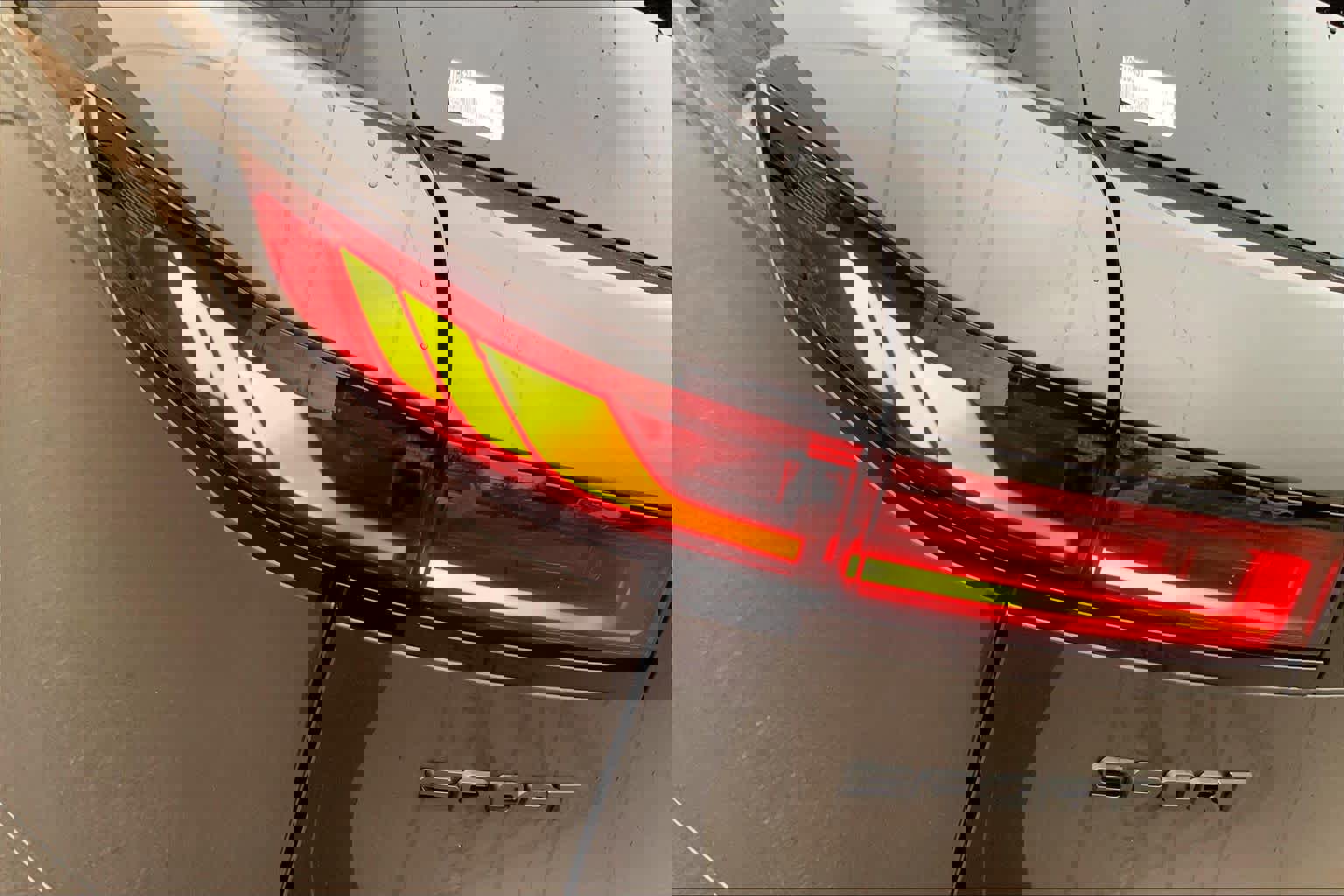 New 2026 Land Rover Range Rover Sport Dynamic SE image 14