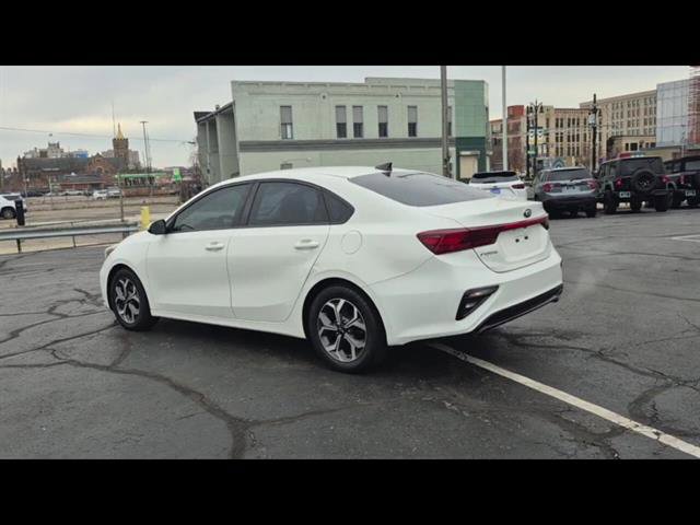 Used 2019 Kia Forte LXS image 6