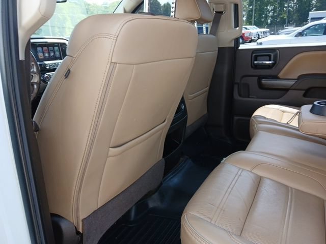 Used 2017 GMC Sierra 2500 Denali w/ Duramax Plus Package AWD/4WD image 18