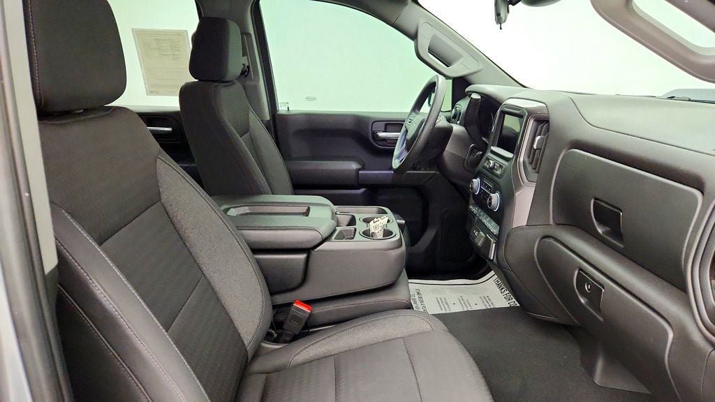 Used 2023 Chevrolet Silverado 1500 Custom Trail Boss w/ LPO, Dark Essentials Package AWD/4WD image 24