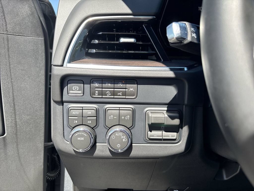 New 2026 Chevrolet Tahoe LS w/ Max Trailering Package AWD/4WD image 18