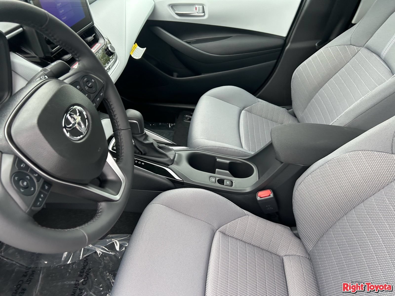 New 2026 Toyota Corolla SE w/ Carpet Mat Package (TMS) FWD image 19
