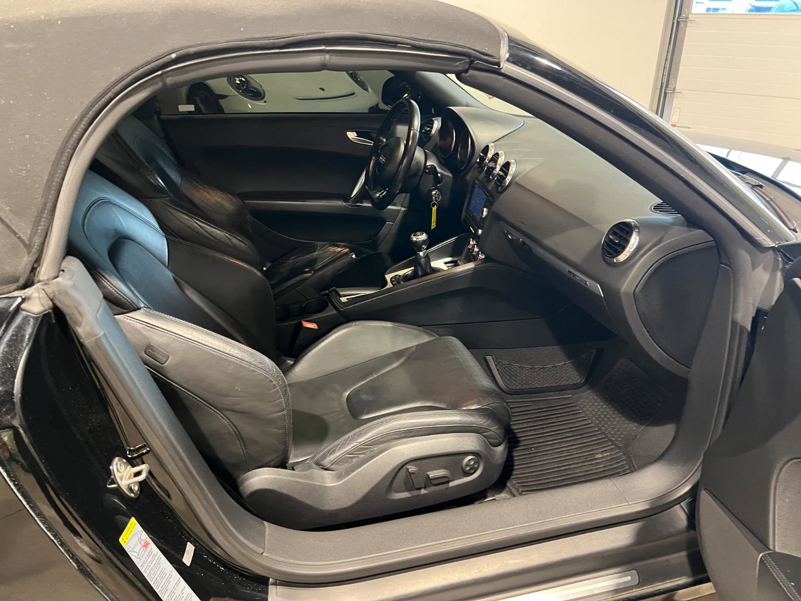 Used 2008 Audi TT 3.2 image 29