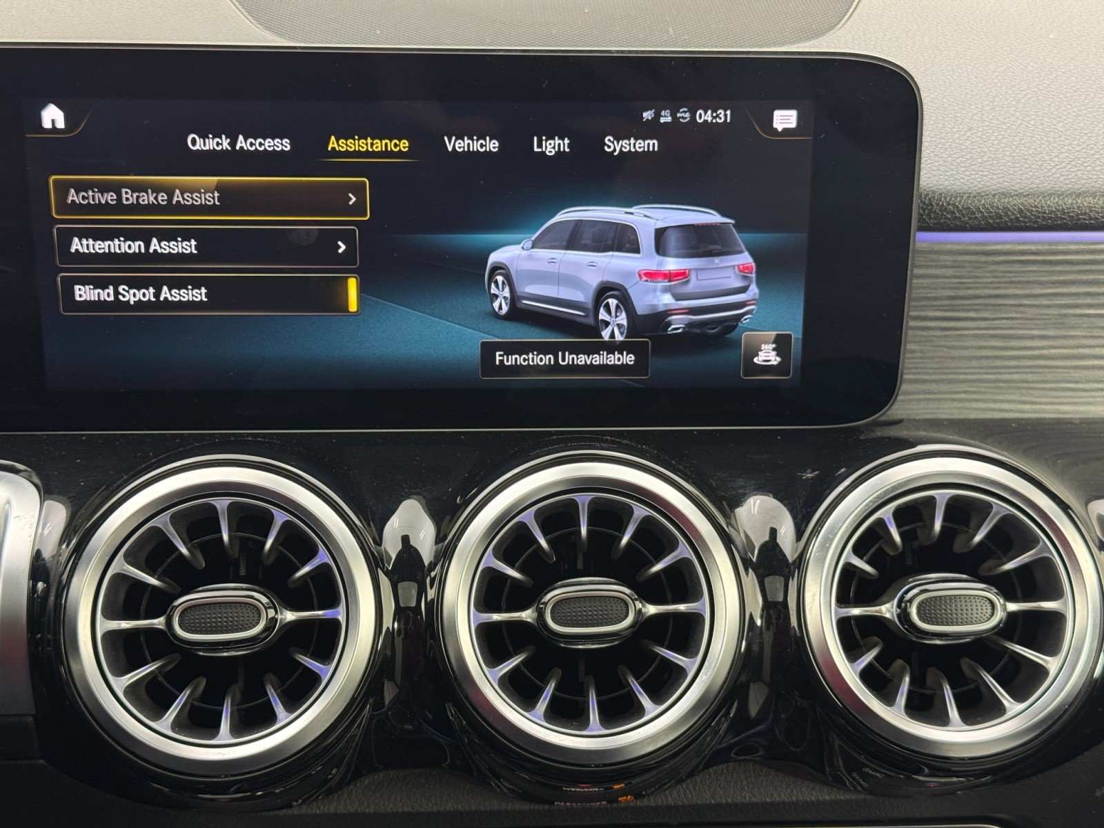 Used 2023 Mercedes-Benz GLB 250 image 25