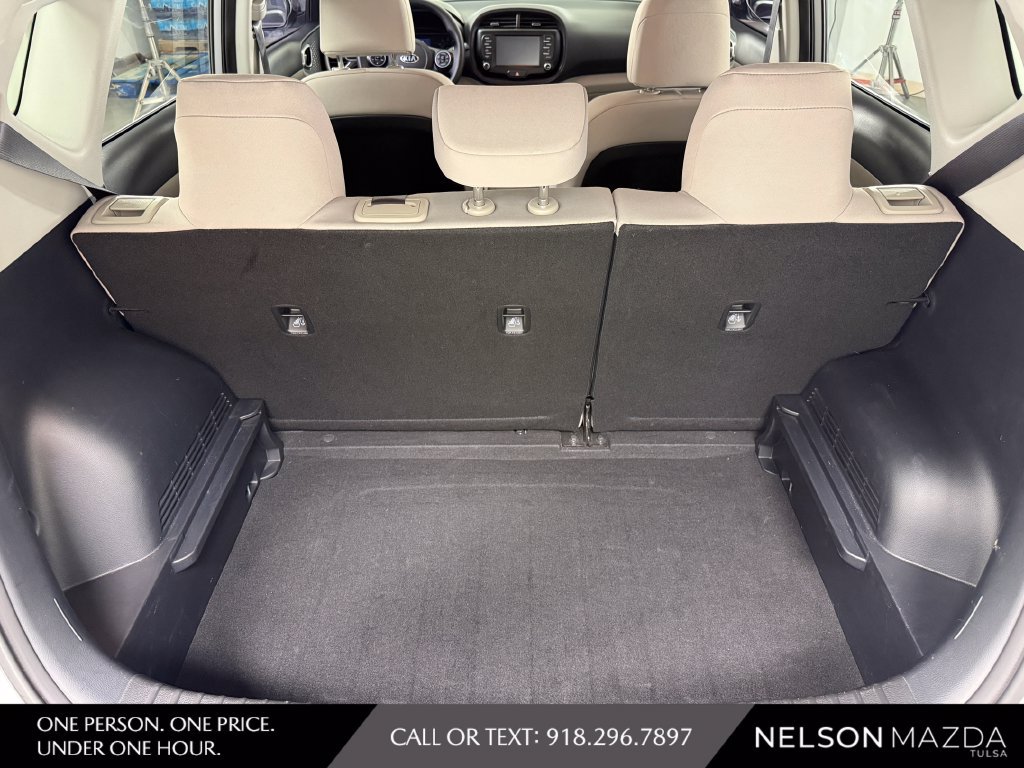 Used 2020 Kia Soul LX FWD image 34