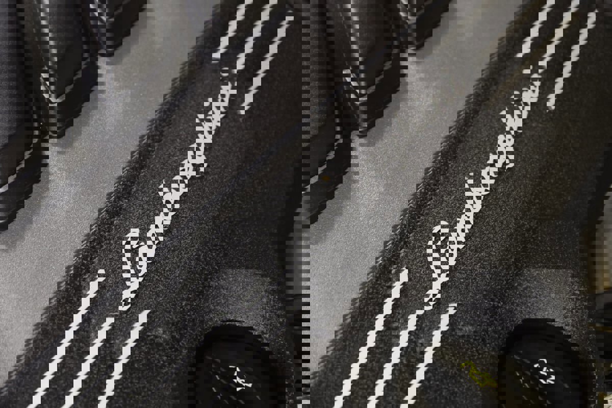 Used 2019 Lamborghini Urus image 32