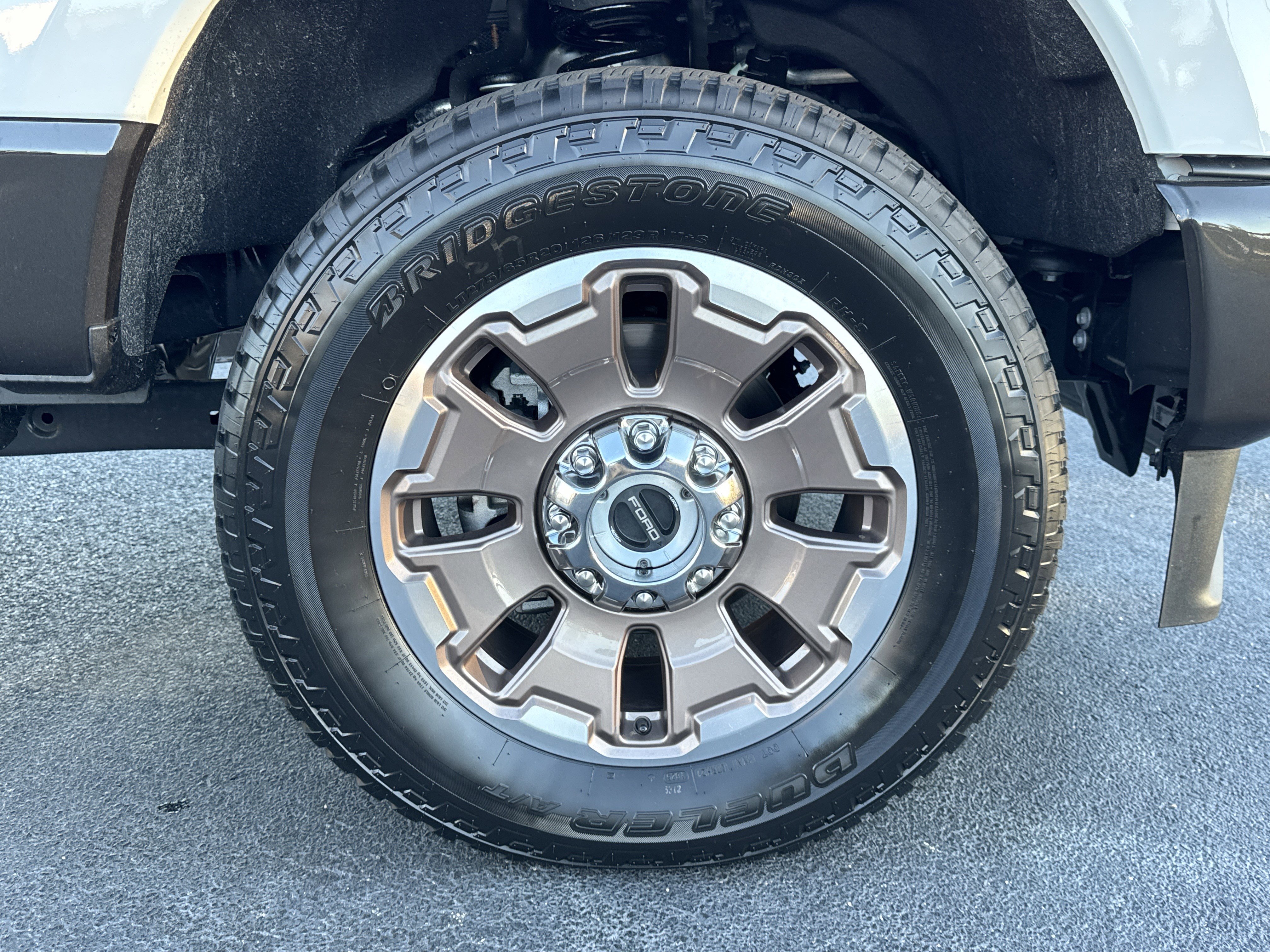 Used 2025 Ford F350 King Ranch w/ FX4 Off-Road Package image 13