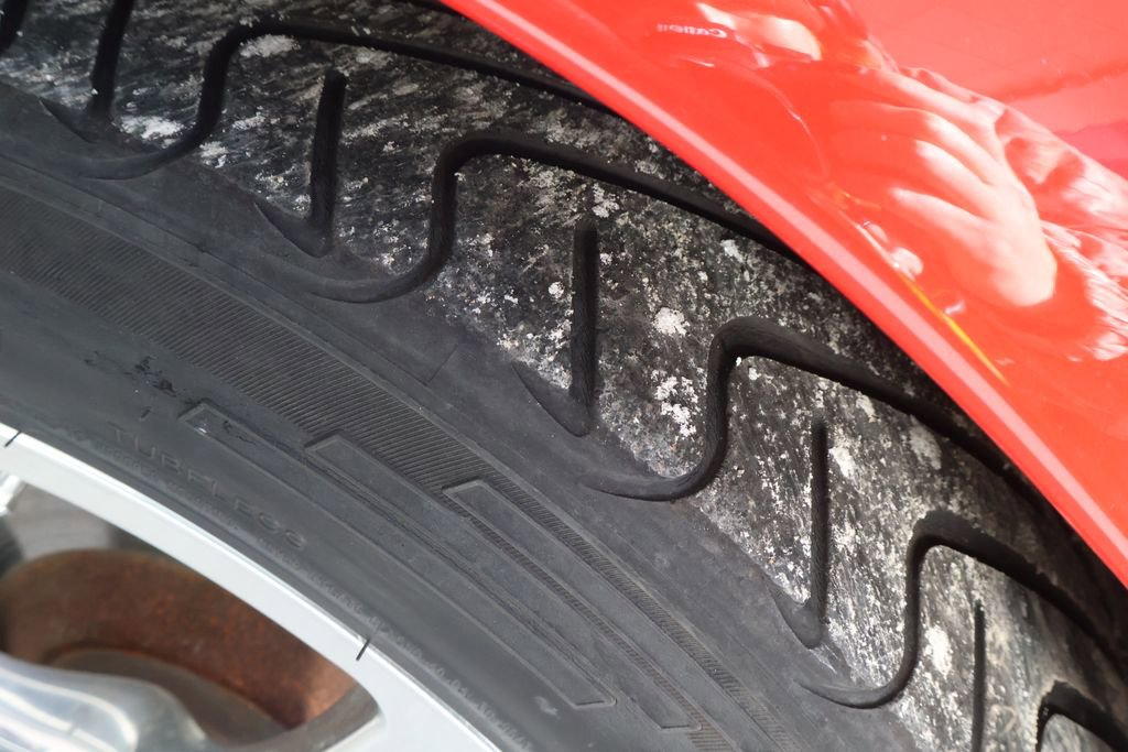 Used 2001 Chevrolet Corvette Convertible w/ Preferred Equipment Group2 image 10