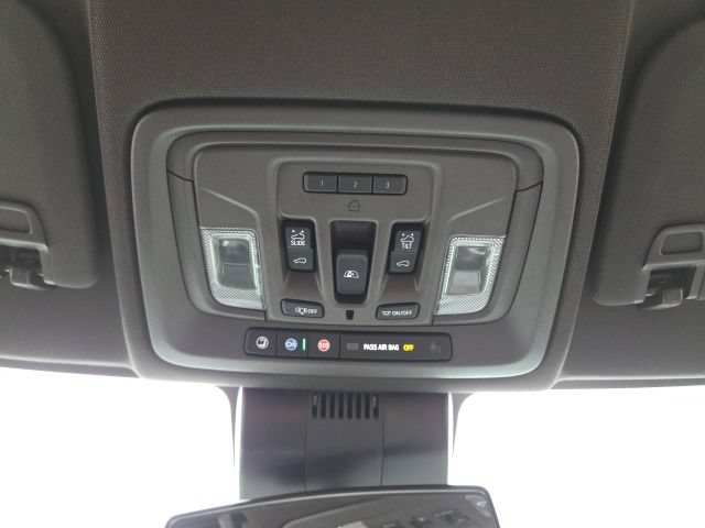 Used 2025 Chevrolet Silverado 1500 LT Trail Boss w/ Convenience Package II AWD/4WD image 20