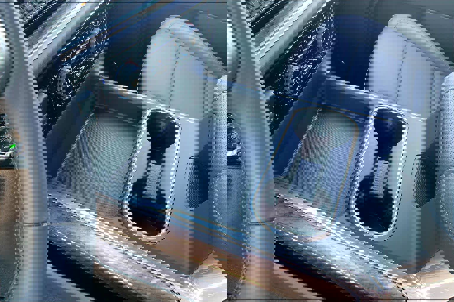 Used 2024 Chevrolet Silverado 2500 LTZ w/ LTZ Convenience Package image 17