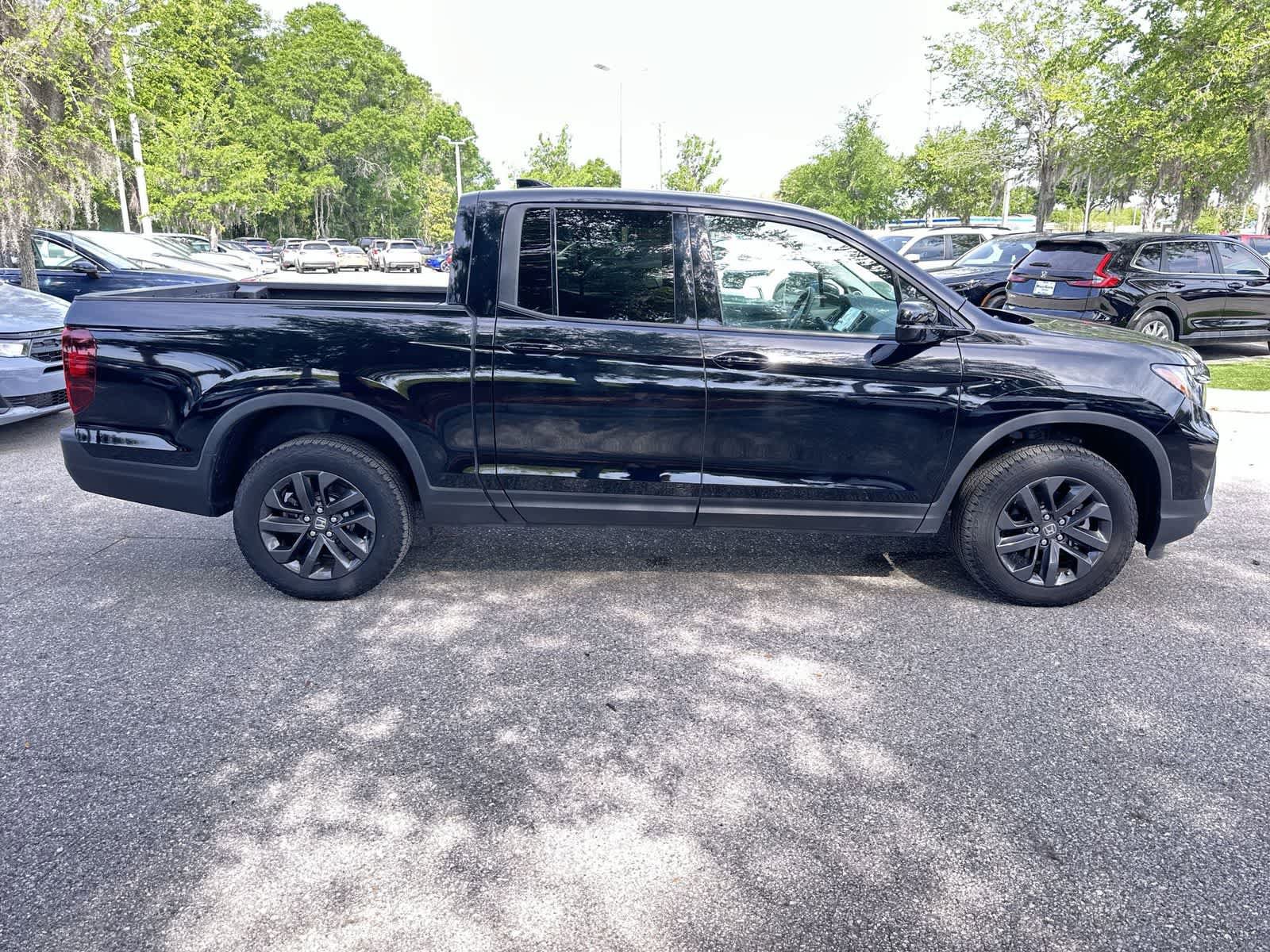 Used 2024 Honda Ridgeline Sport image 7