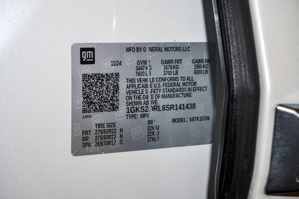 Used 2025 GMC Yukon Denali w/ Sun & Power Step Package image 32