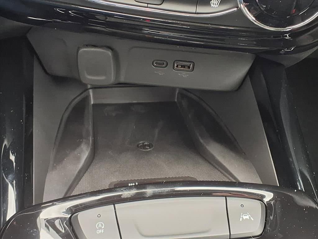 New 2026 Chevrolet Trax RS w/ Sunroof Package FWD image 20
