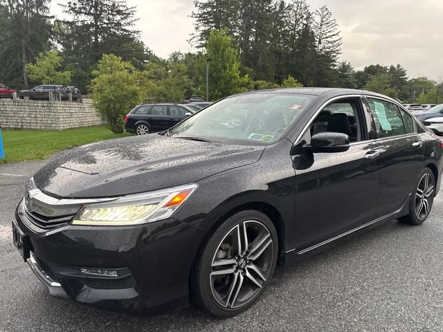 Certified 2017 Honda Accord Touring image 2