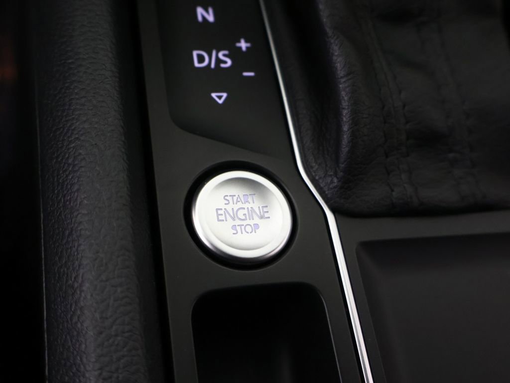 Used 2018 Volkswagen Atlas SE FWD image 43